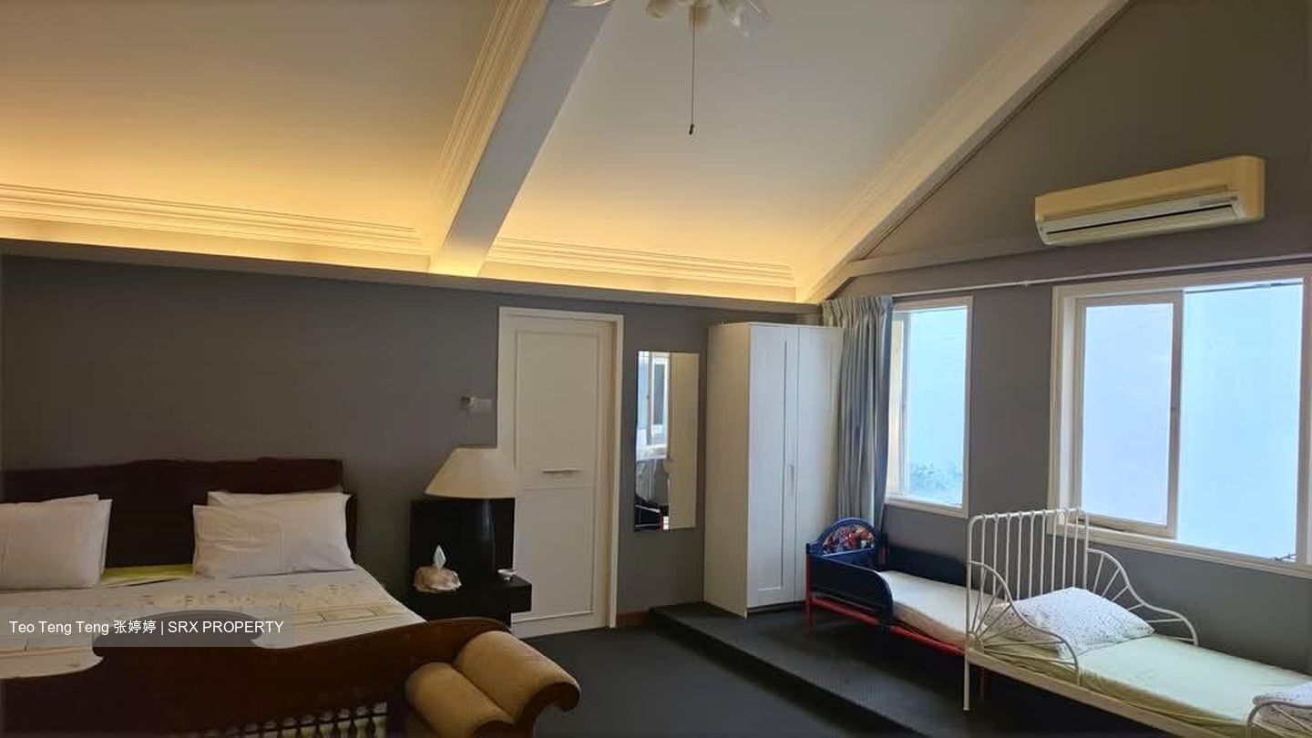 Serangoon Garden Estate (D19), Semi-Detached #595746301